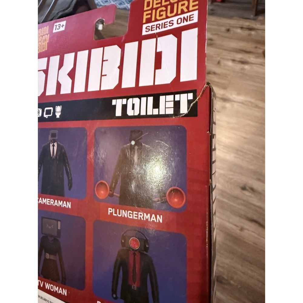 SKIBIDI TOILET TV 6" DELUXE FIGURE TV WOMAN - Picture 5 of 10